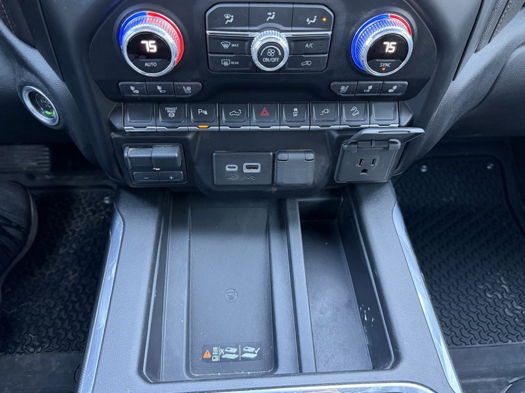 Used 2022 GMC Sierra 2500 AT4 w/ AT4 Preferred Package image 17