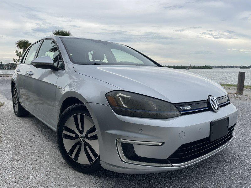 Used 2015 Volkswagen e-Golf SEL Premium FWD image 33