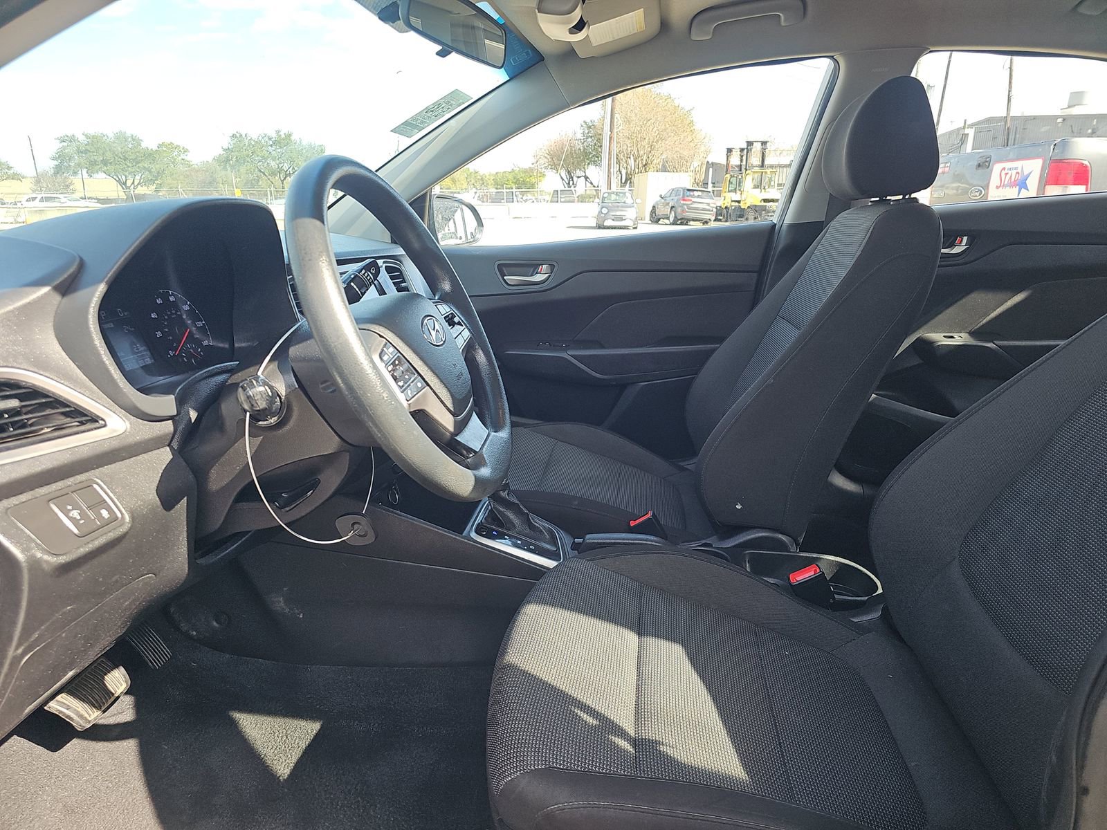 Used 2020 Hyundai Accent SE image 11