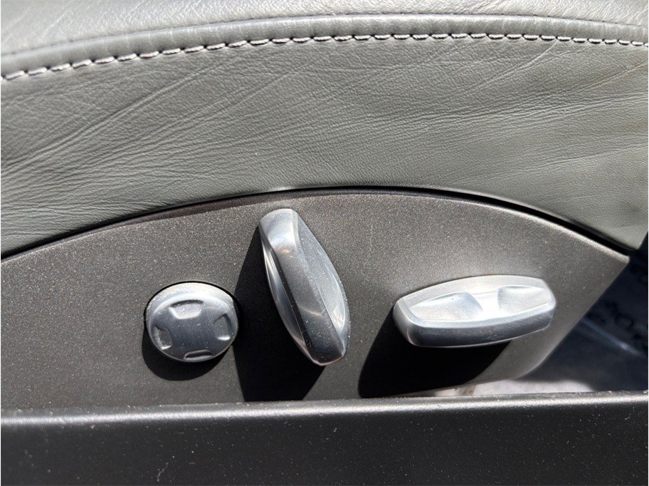 Used 2005 Porsche 911 Carrera RWD image 34