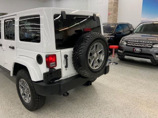 Used 2017 Jeep Wrangler Unlimited Rubicon w/ Connectivity Group image 37