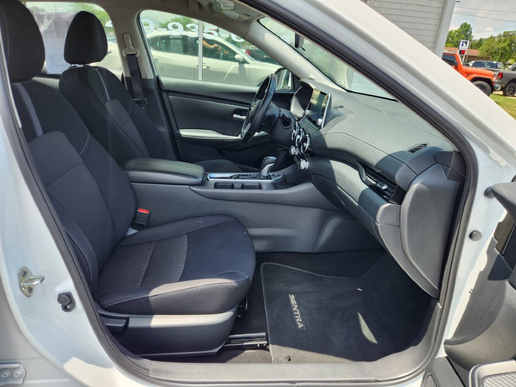 Used 2024 Nissan Sentra SV w/ All-Weather Package FWD image 10