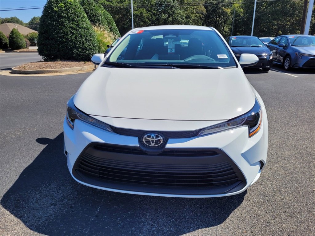 New 2025 Toyota Corolla LE image 2