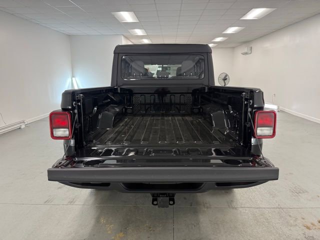 New 2026 Jeep Gladiator Sport AWD/4WD image 7