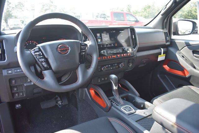 New 2026 Nissan Frontier PRO-4X w/ Pro-4x Convenience Package image 18