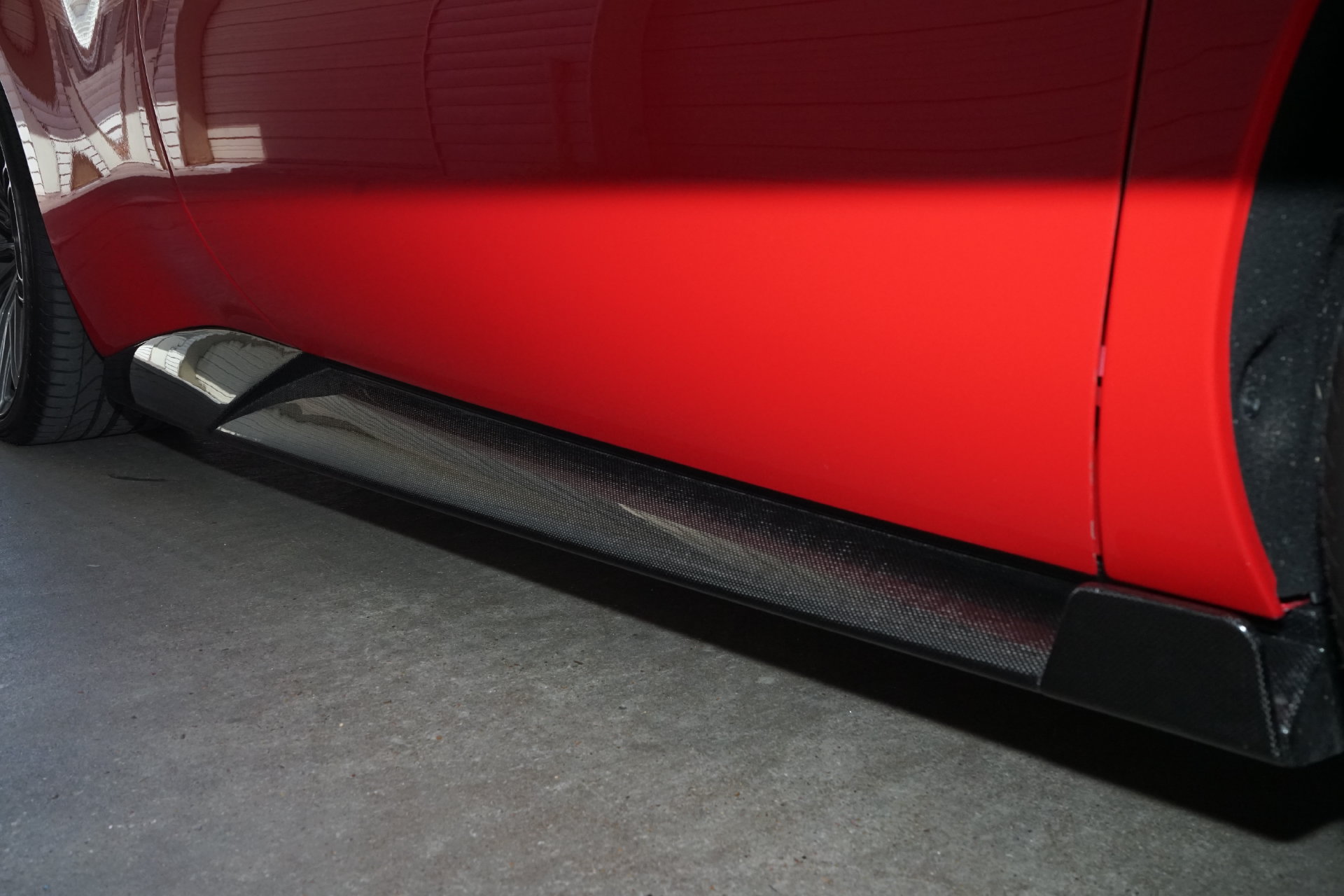 Used 2025 Ferrari 296 GTB RWD image 17