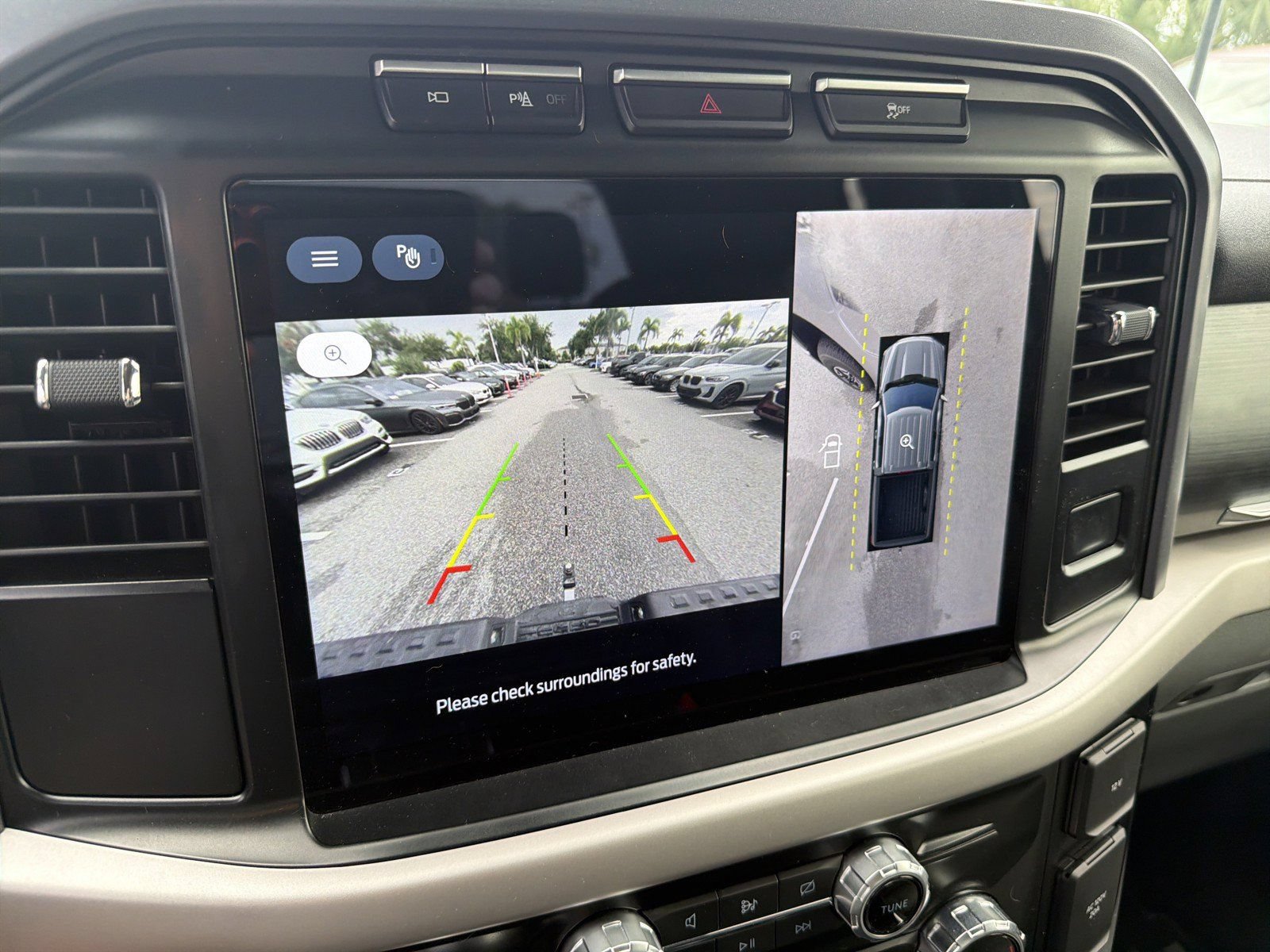 Used 2023 Ford F150 Lightning XLT AWD/4WD image 25