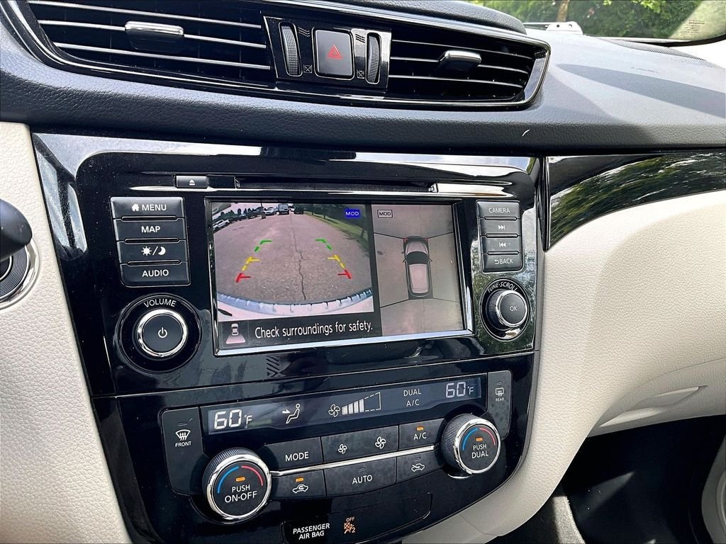 Used 2022 Nissan Rogue Sport SL AWD/4WD image 19