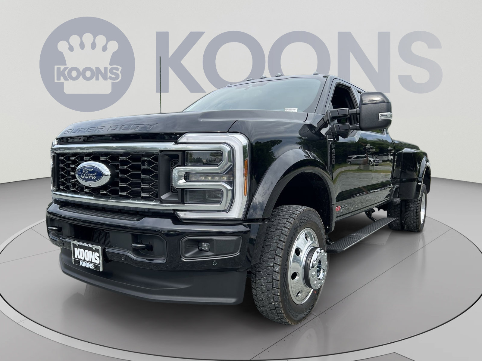 New 2026 Ford F450 Platinum w/ FX4 Off-Road Package