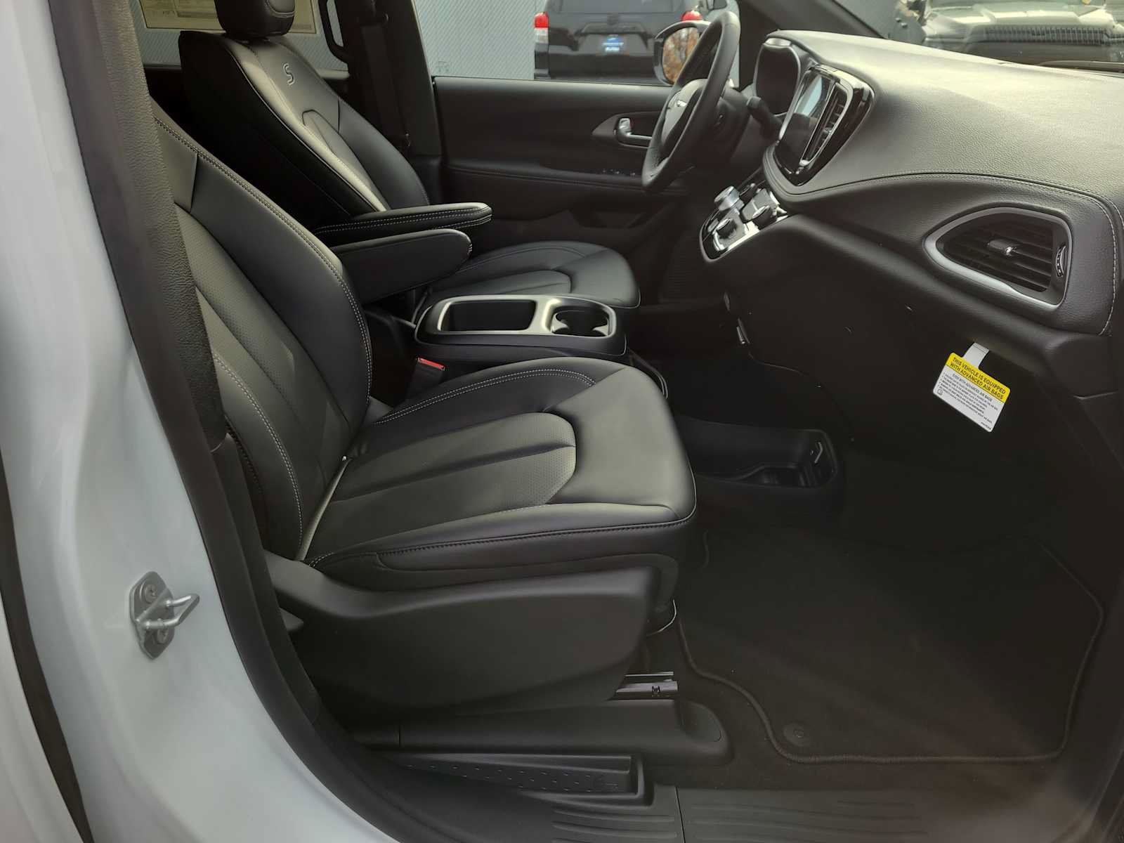 New 2026 Chrysler Pacifica Select w/ S Appearance Package FWD image 22