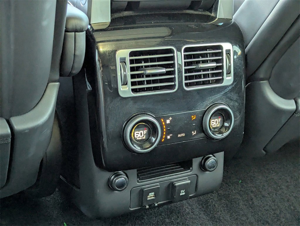 Used 2020 Land Rover Range Rover HSE image 12