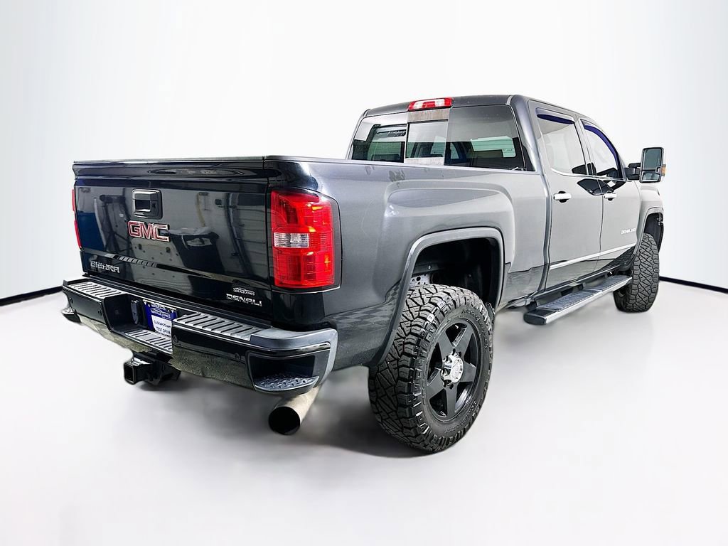 Used 2016 GMC Sierra 2500 Denali w/ Duramax Plus Package AWD/4WD image 7