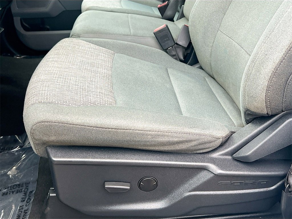 Used 2024 Ford F250 XLT w/ FX4 Off-Road Package image 18