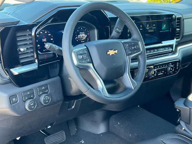 New 2026 Chevrolet Silverado 2500 LT w/ Leather Package AWD/4WD image 16