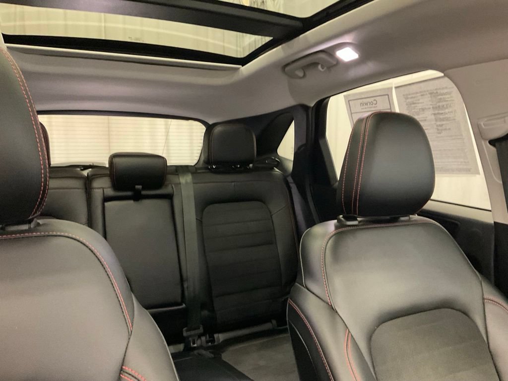 Used 2022 Ford Escape SEL w/ SEL Stealth AWD Package image 30