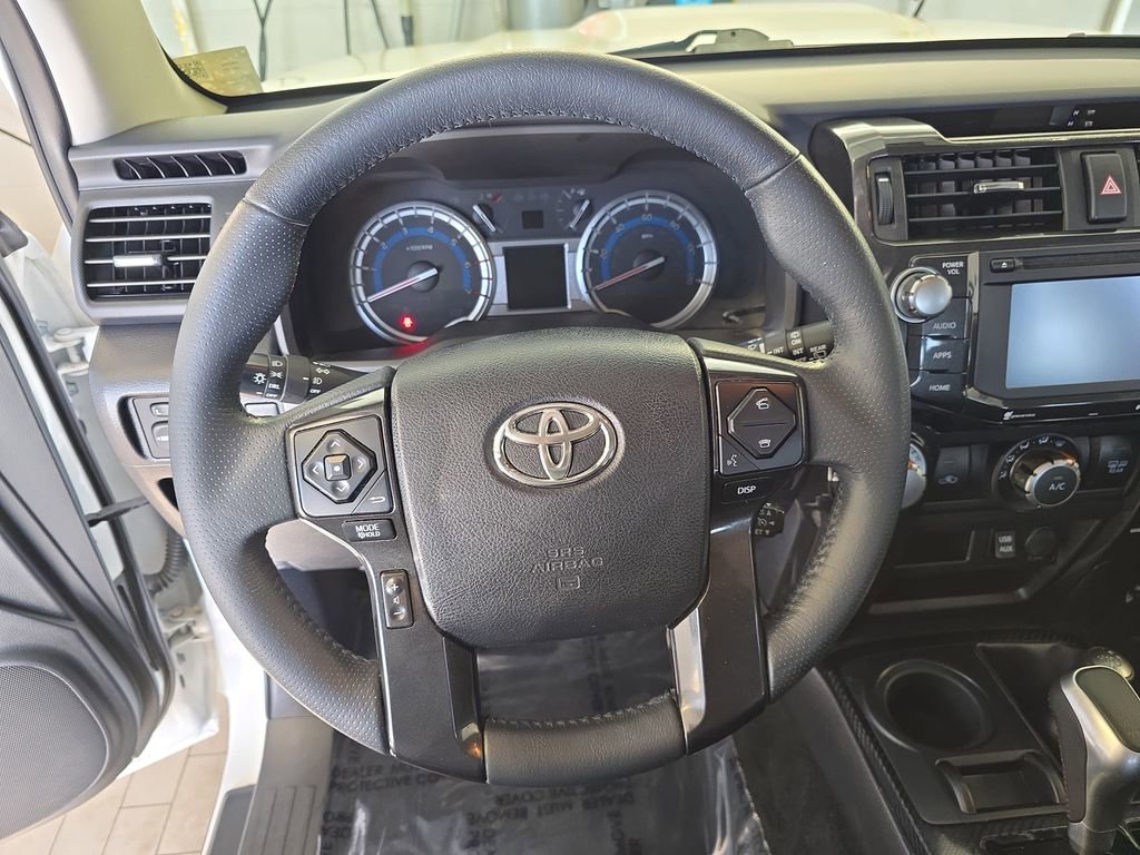 Used 2018 Toyota 4Runner TRD Off-Road image 19