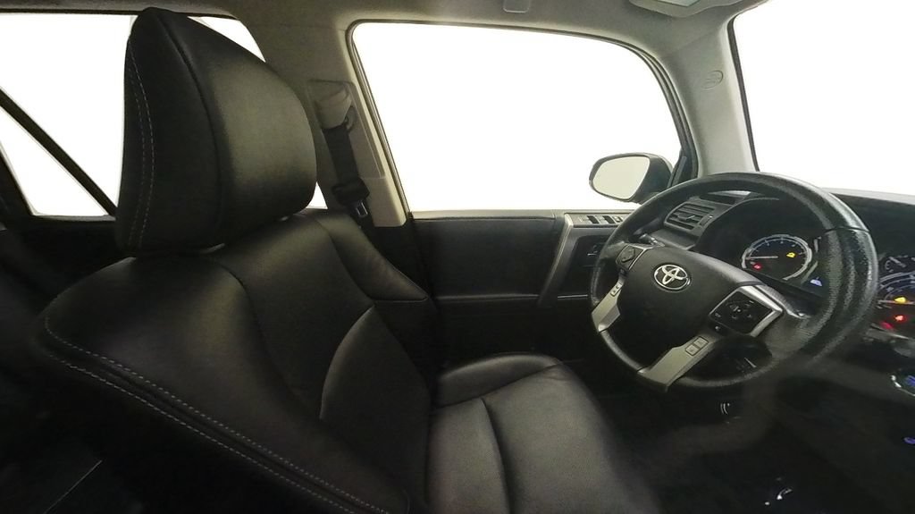 Certified 2024 Toyota 4Runner Limited AWD/4WD image 29