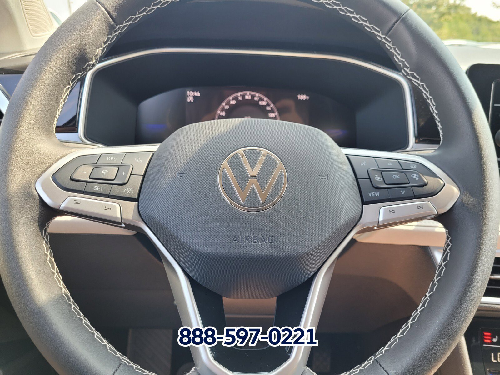 New 2025 Volkswagen Taos SE image 15