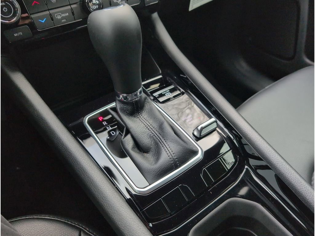 New 2026 Jeep Compass Latitude image 20