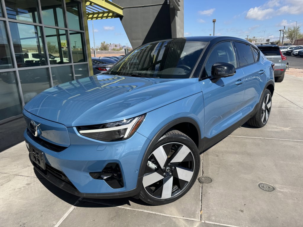 Used 2022 Volvo C40 P8 Recharge Ultimate image 5