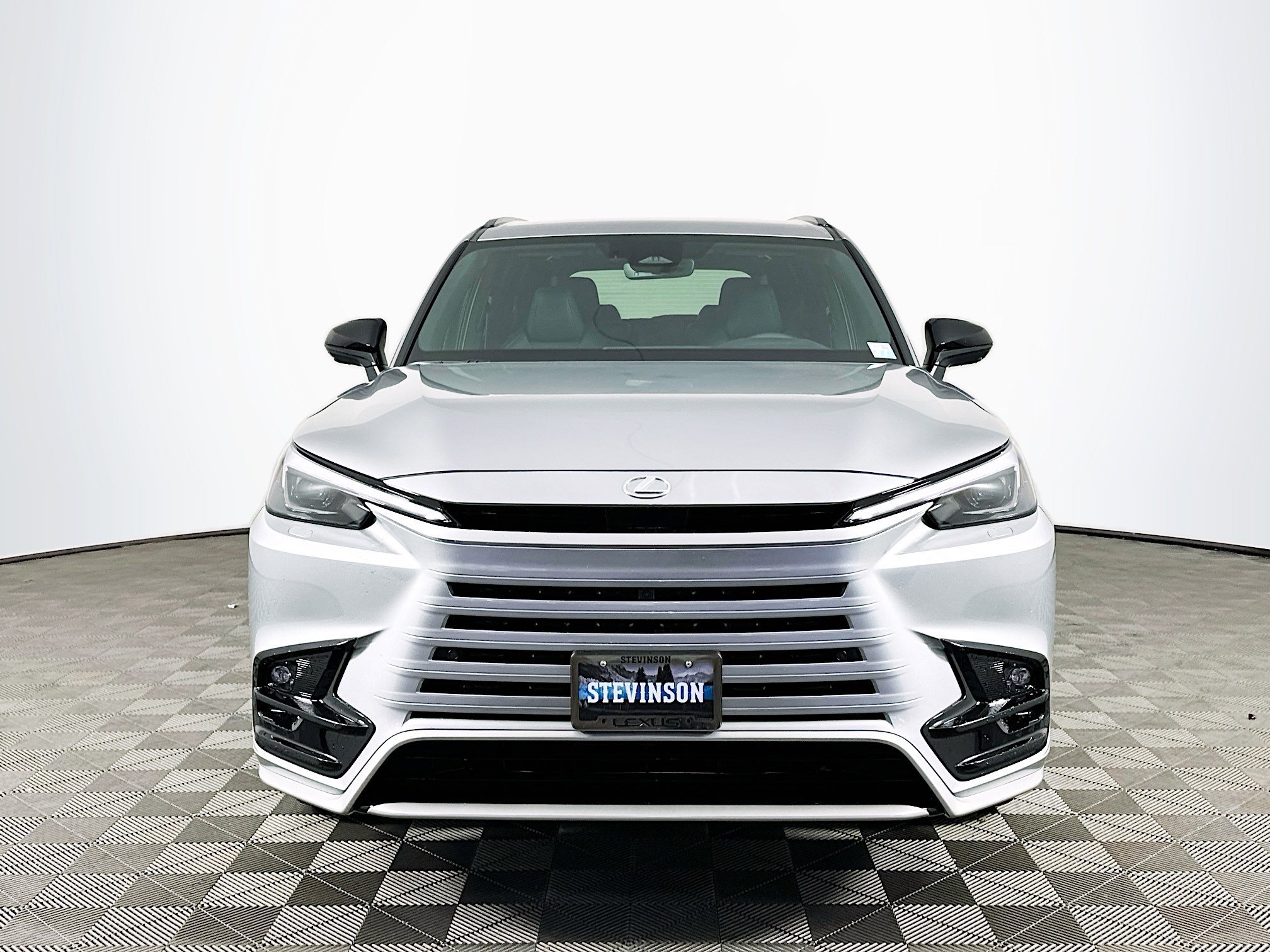 New 2026 Lexus TX 500h AWD image 2