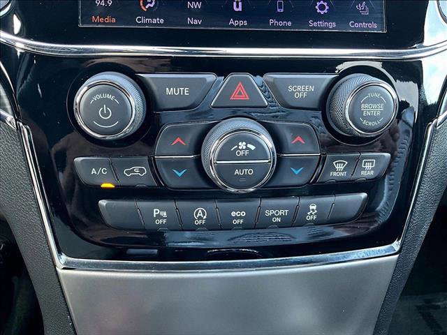 Used 2020 Jeep Grand Cherokee Limited image 24