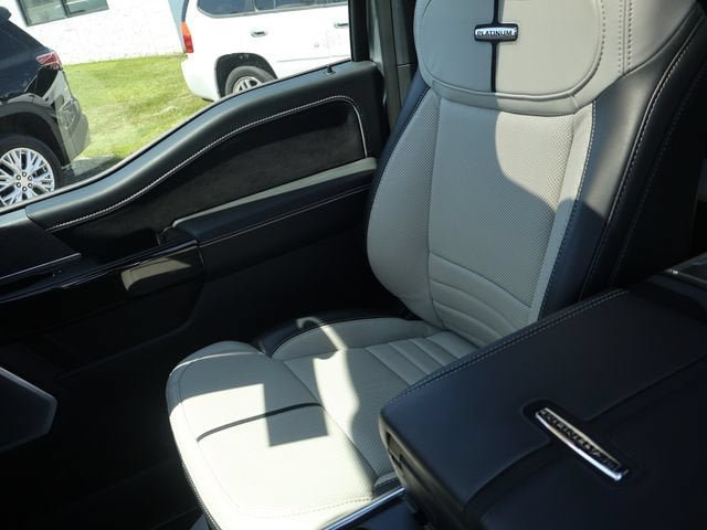 Used 2023 Ford F150 Lightning Platinum AWD/4WD image 25