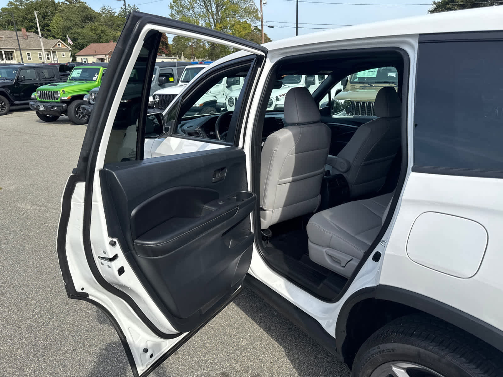 Used 2023 Honda Passport EX-L image 31