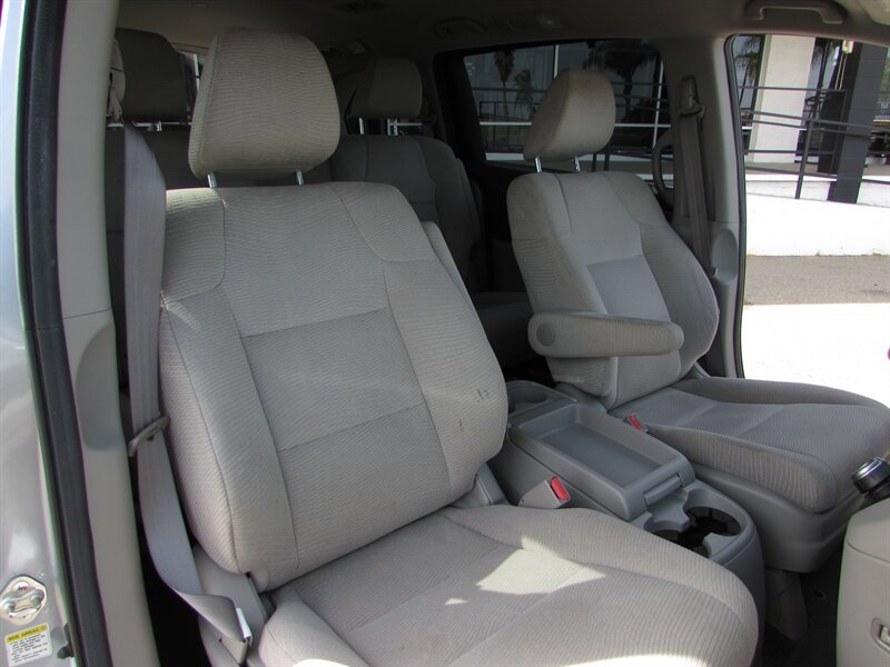 Used 2012 Honda Odyssey EX image 30