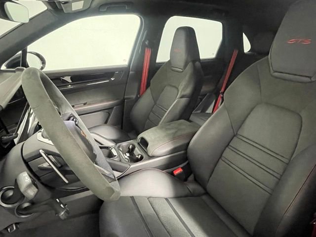 Used 2025 Porsche Cayenne GTS image 5