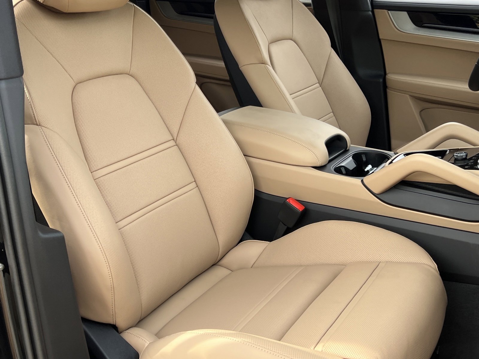 New 2026 Porsche Cayenne image 16