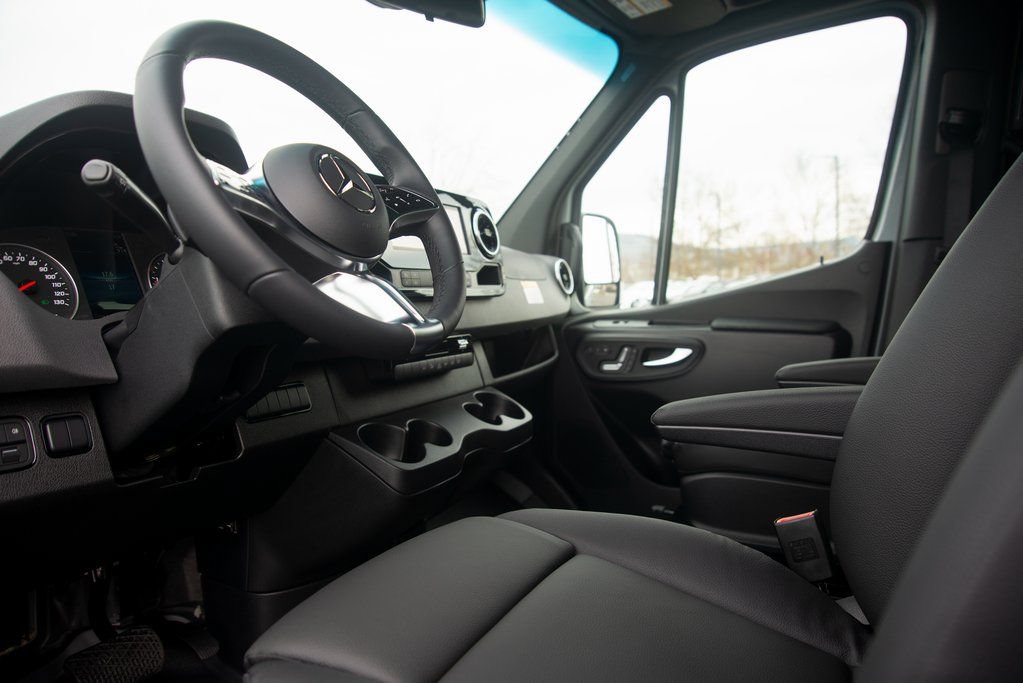 New 2025 Mercedes-Benz Sprinter 2500 image 16