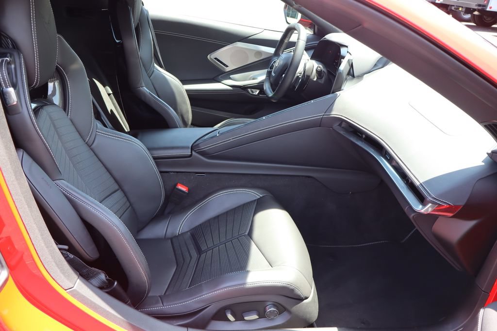 Used 2024 Chevrolet Corvette Stingray Preferred Cpe w/ Z51 Performance Package RWD image 20