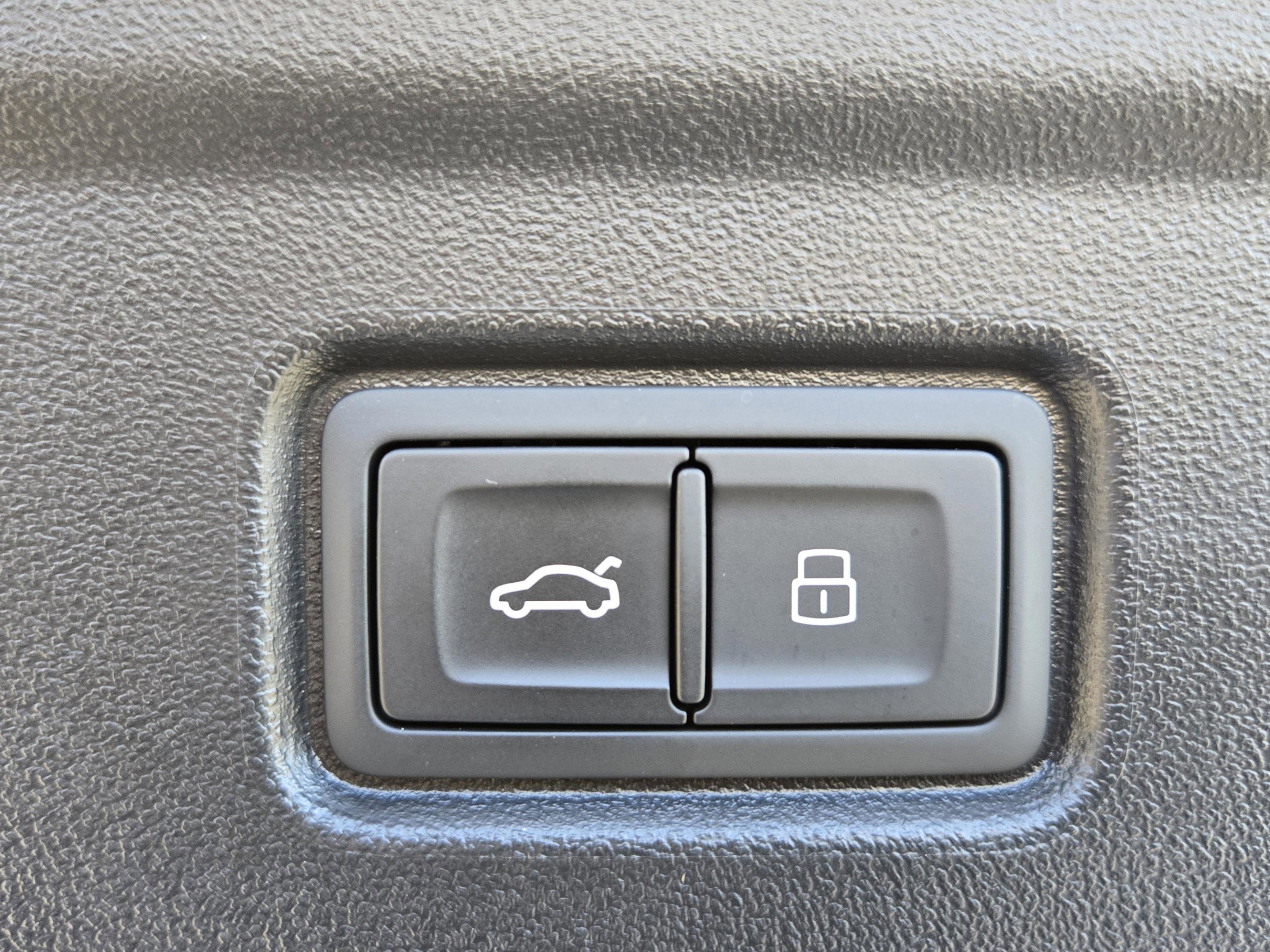 New 2025 Audi A6 e-tron Premium Plus w/ Premium Plus image 13