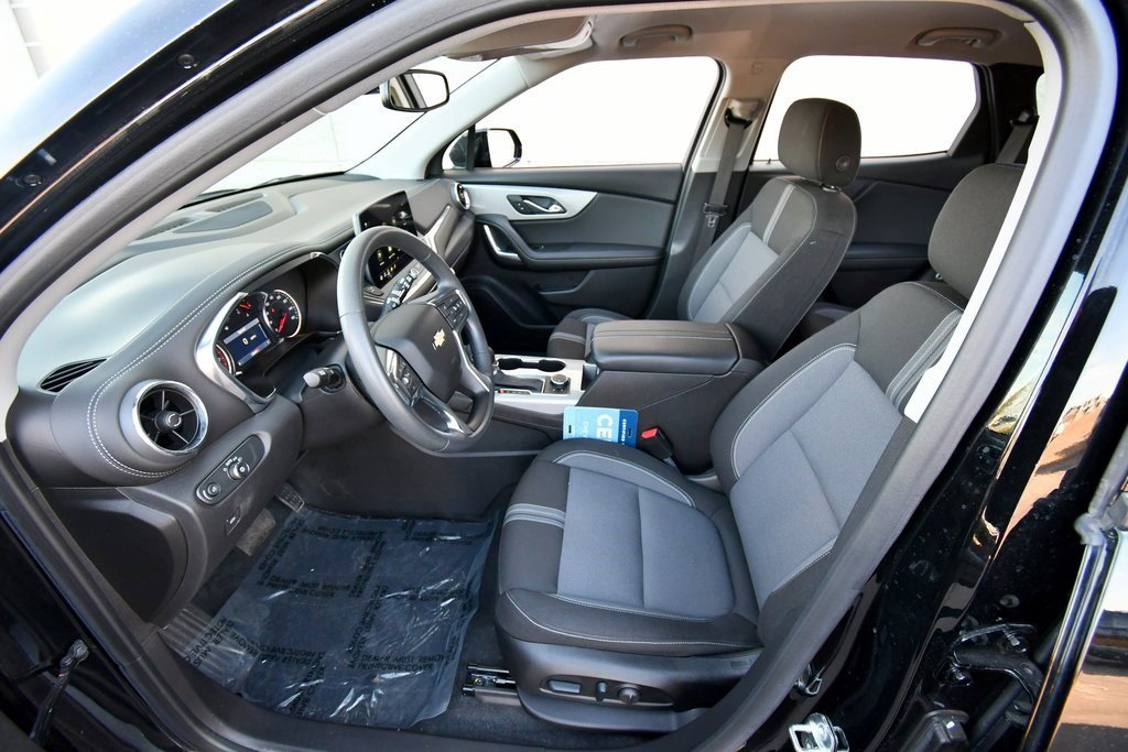 Certified 2024 Chevrolet Blazer LT w/ Convenience Package image 16