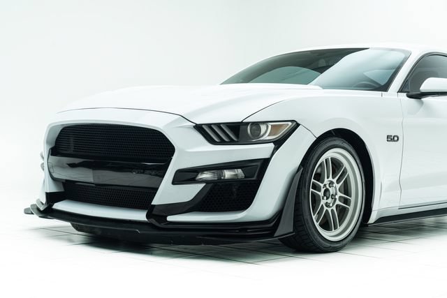 Used 2017 Ford Mustang GT RWD image 10