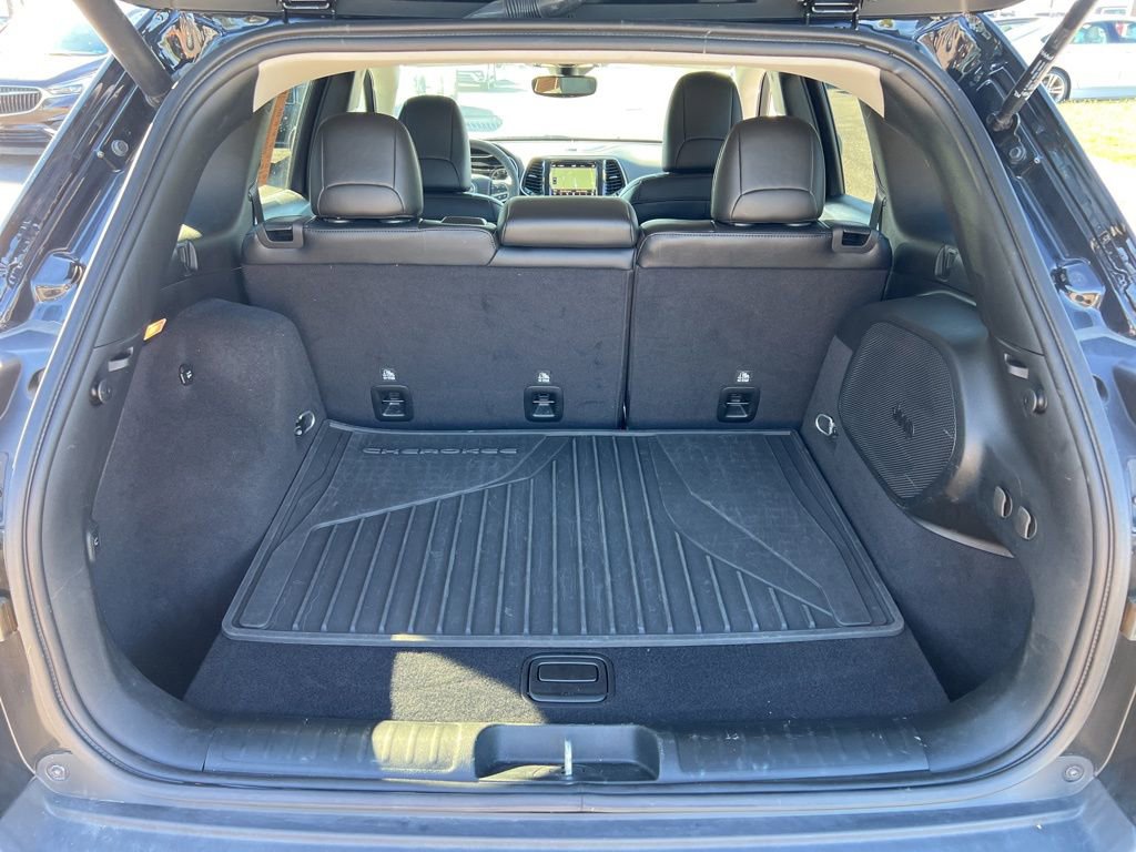 Used 2022 Jeep Cherokee Limited w/ Elite Package image 13