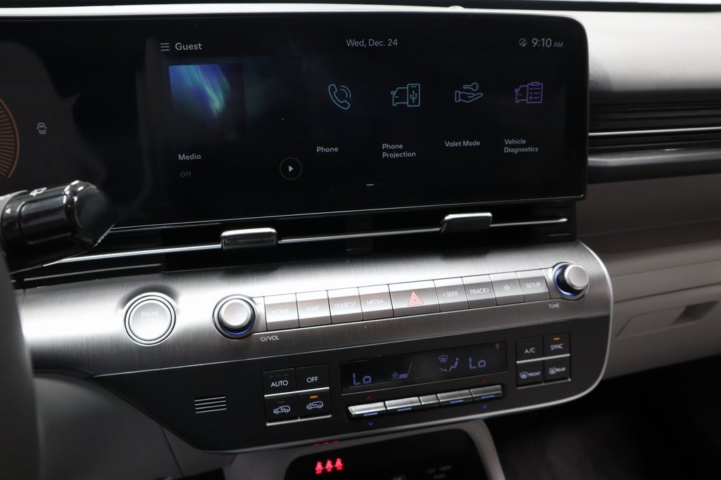 Certified 2025 Hyundai Kona SEL image 31