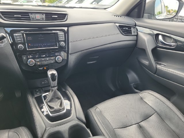 Used 2019 Nissan Rogue SL FWD image 11