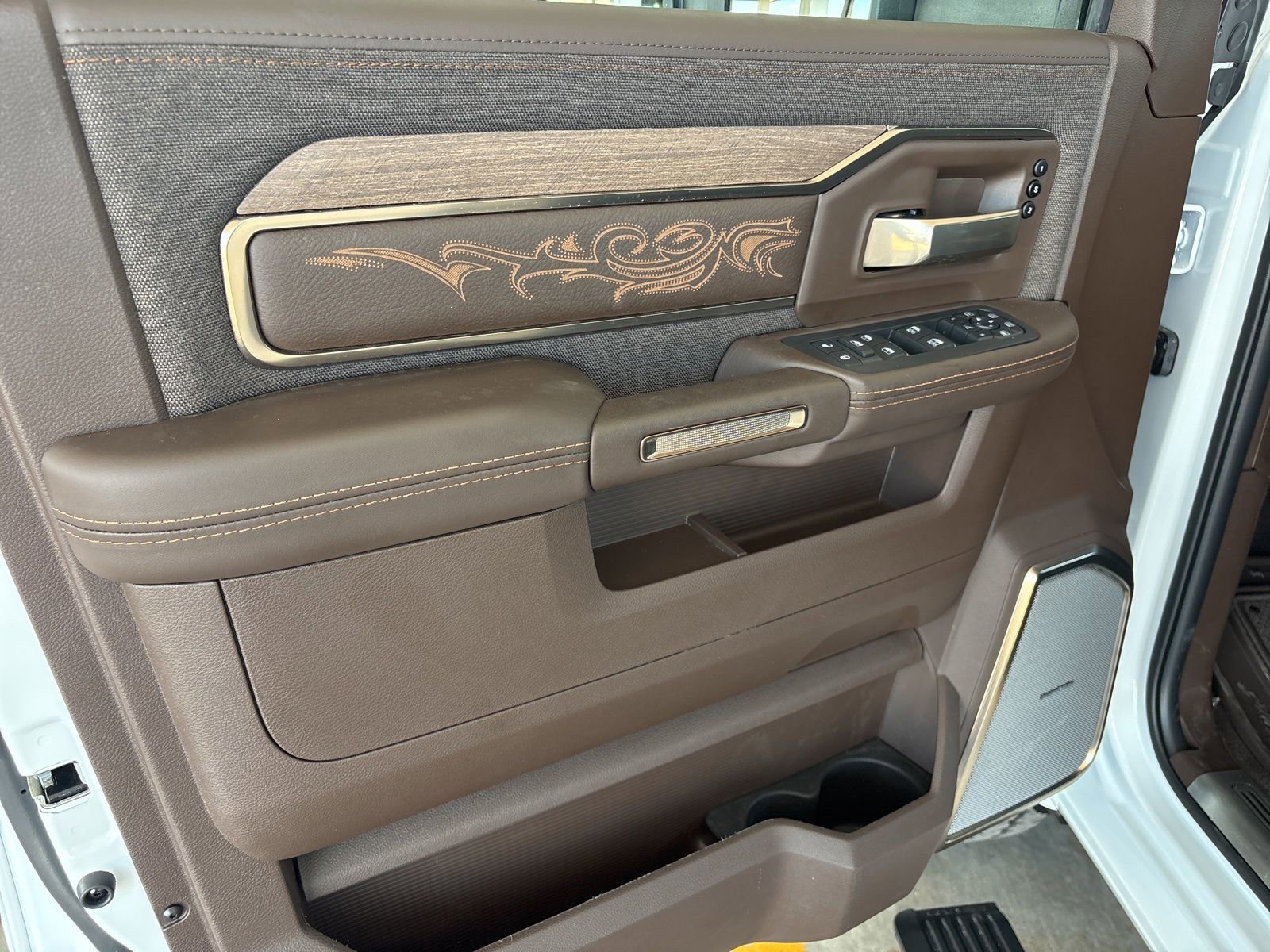 New 2026 RAM 2500 Limited image 6