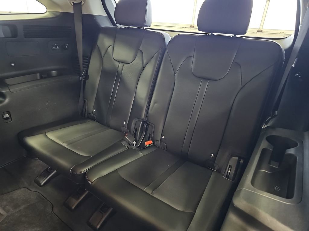 Used 2024 Kia Sorento S image 13