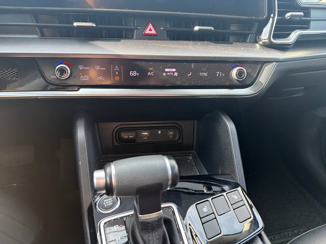 Used 2024 Kia Sportage EX AWD/4WD image 19