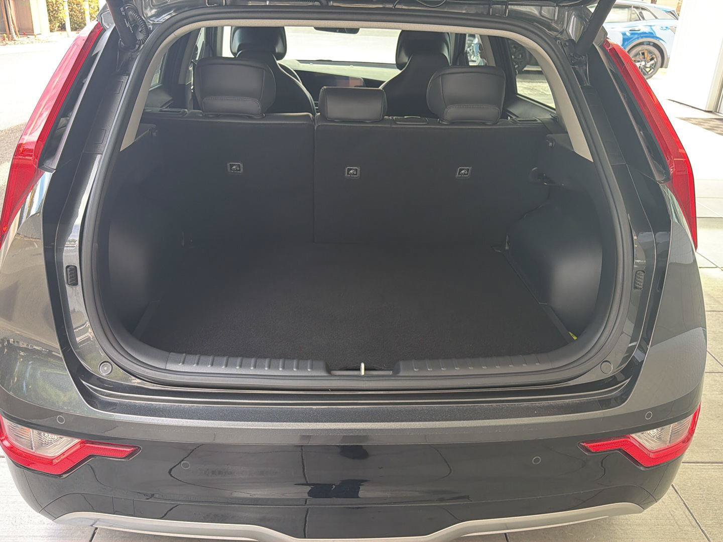 Used 2023 Kia Niro Wind FWD image 13