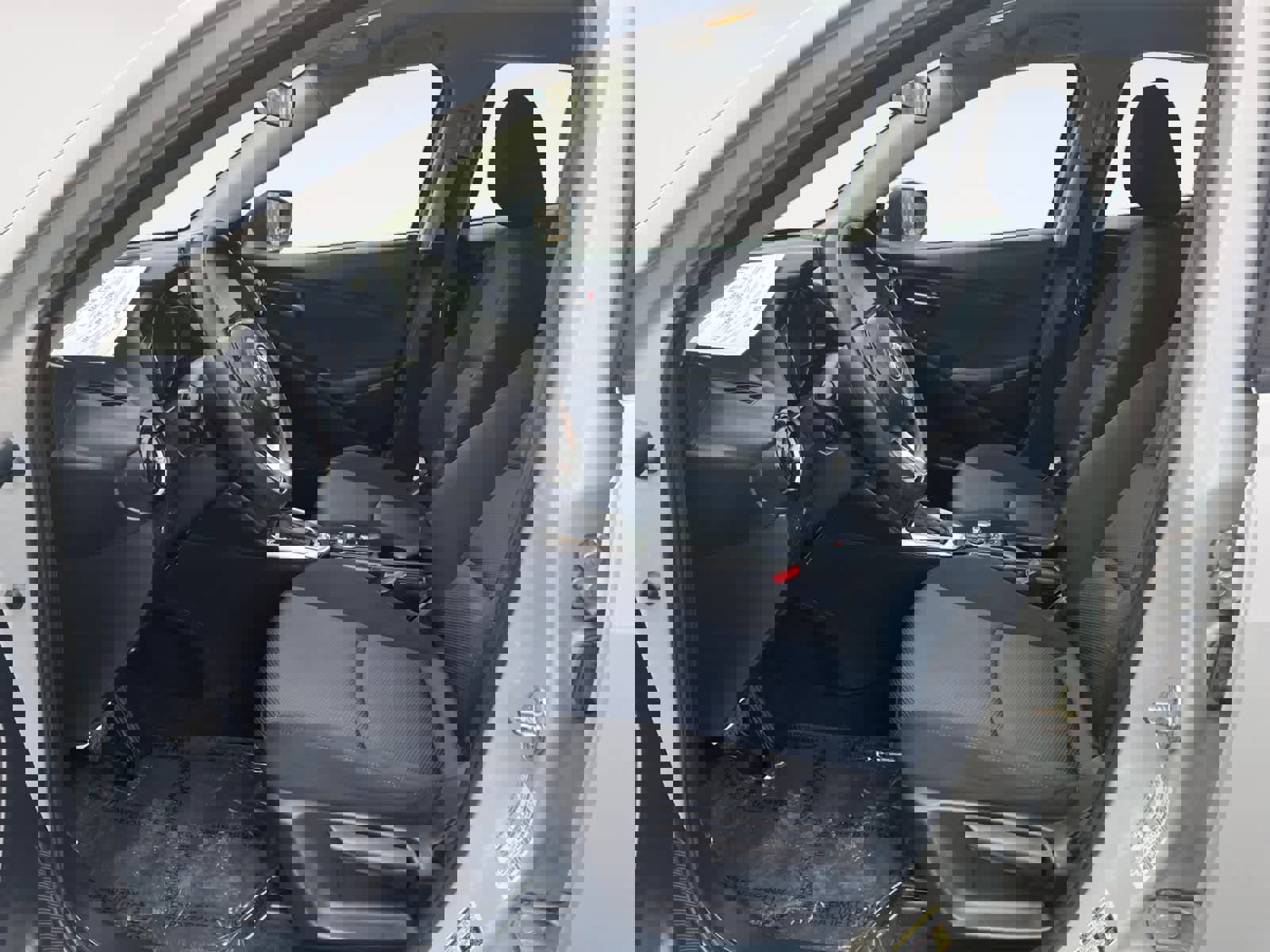 Used 2019 Toyota Yaris LE image 9