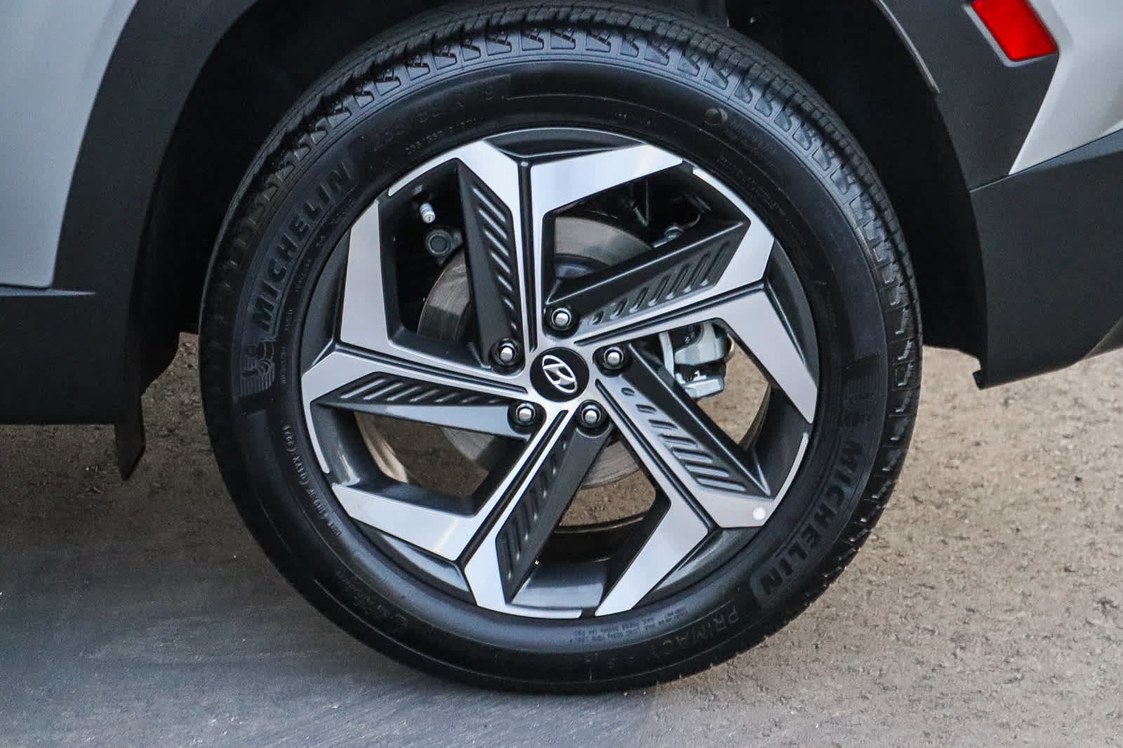 Certified 2024 Hyundai Tucson SEL w/ Convenience Package AWD/4WD image 12
