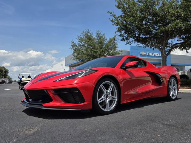Used 2024 Chevrolet Corvette Stingray Coupe RWD image 2