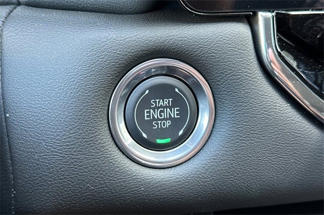 New 2025 GMC Canyon Elevation w/ Convenience Package image 22