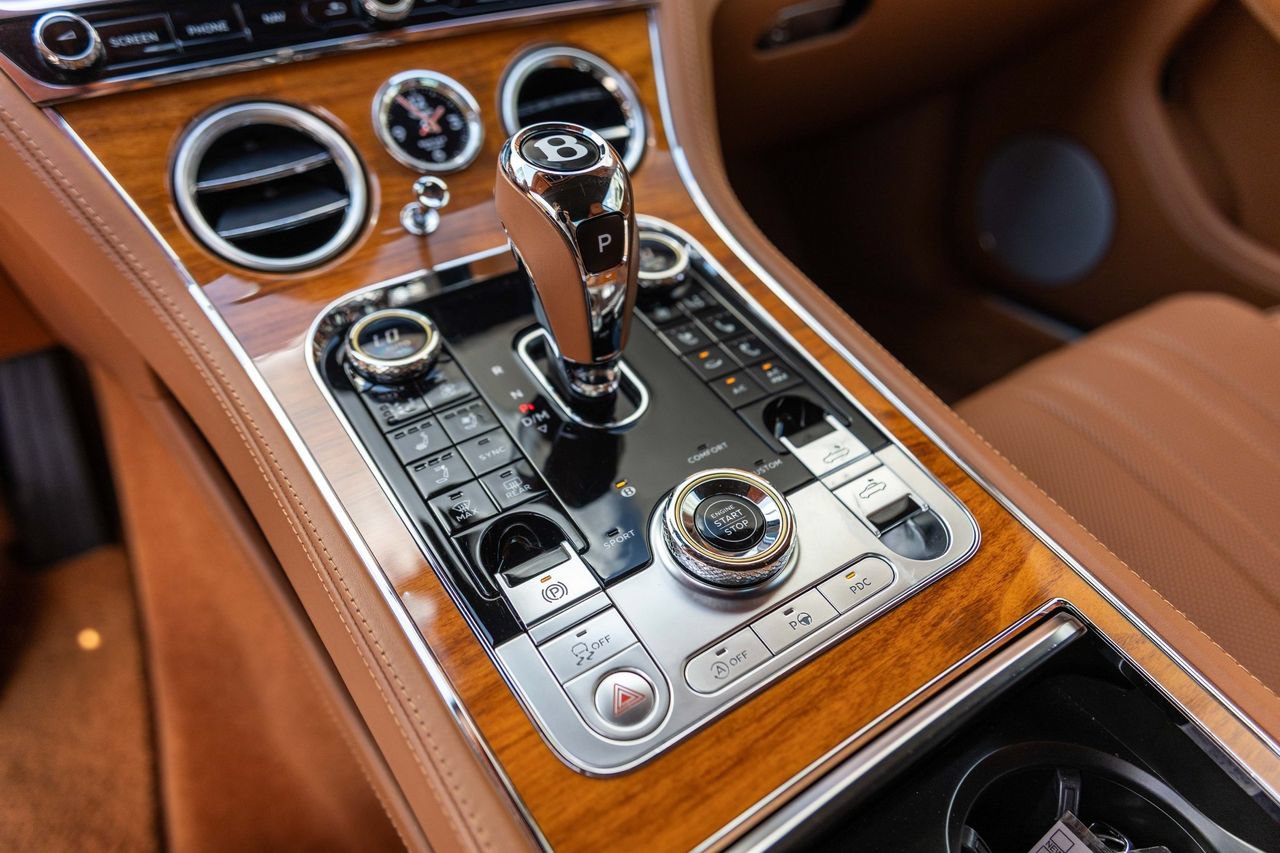 Certified 2022 Bentley Continental GT AWD/4WD image 35
