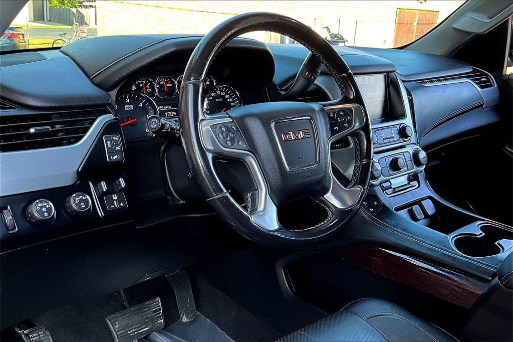 Used 2018 GMC Yukon XL SLT w/ Premium Edition image 18