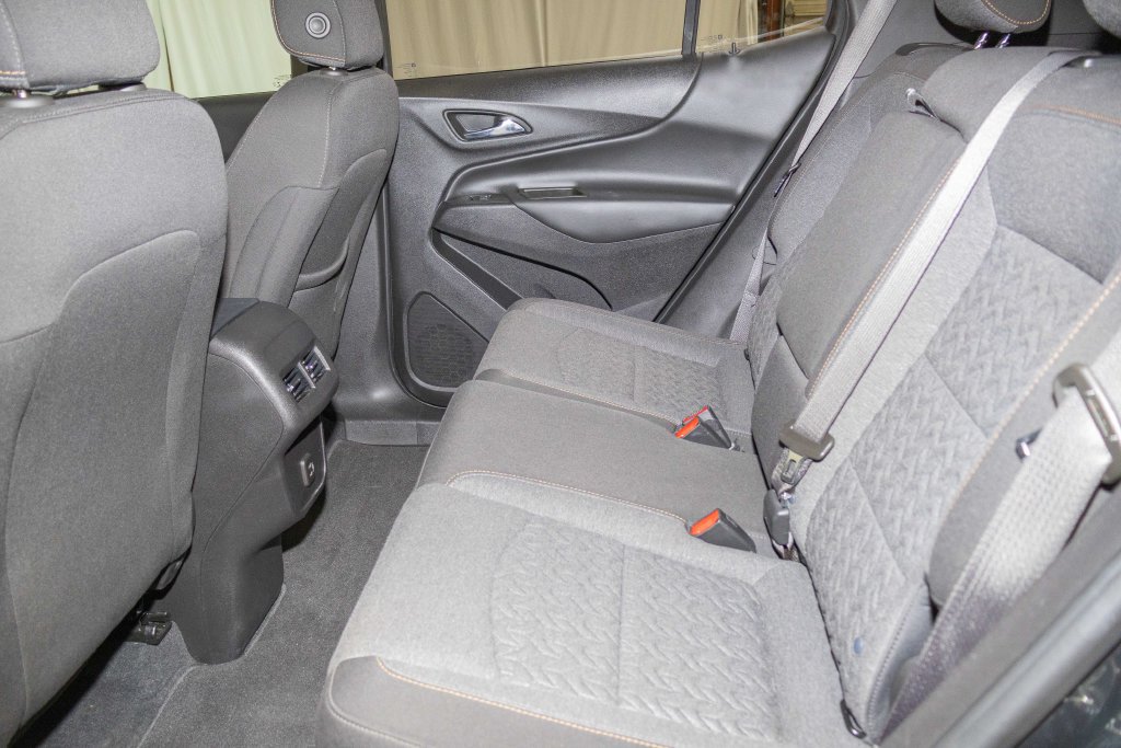 Used 2022 Chevrolet Equinox LT AWD/4WD image 12